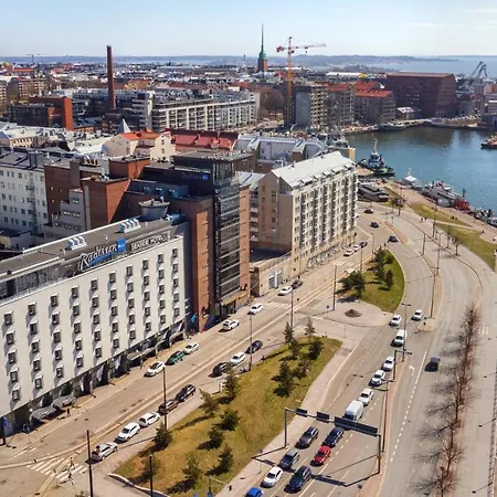 Radisson Blu Seaside Hotel, 4*
